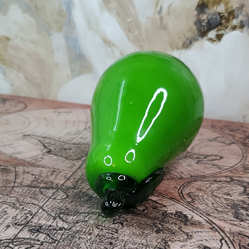 Green Glass Pear Figurine Fruit Bowl Filler Glass Sculpture - Picture 8 of 10